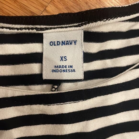 Old Navy Black White Striped swing Dress Short Sleeve Stretch XS new with tag - Picture 4 of 6